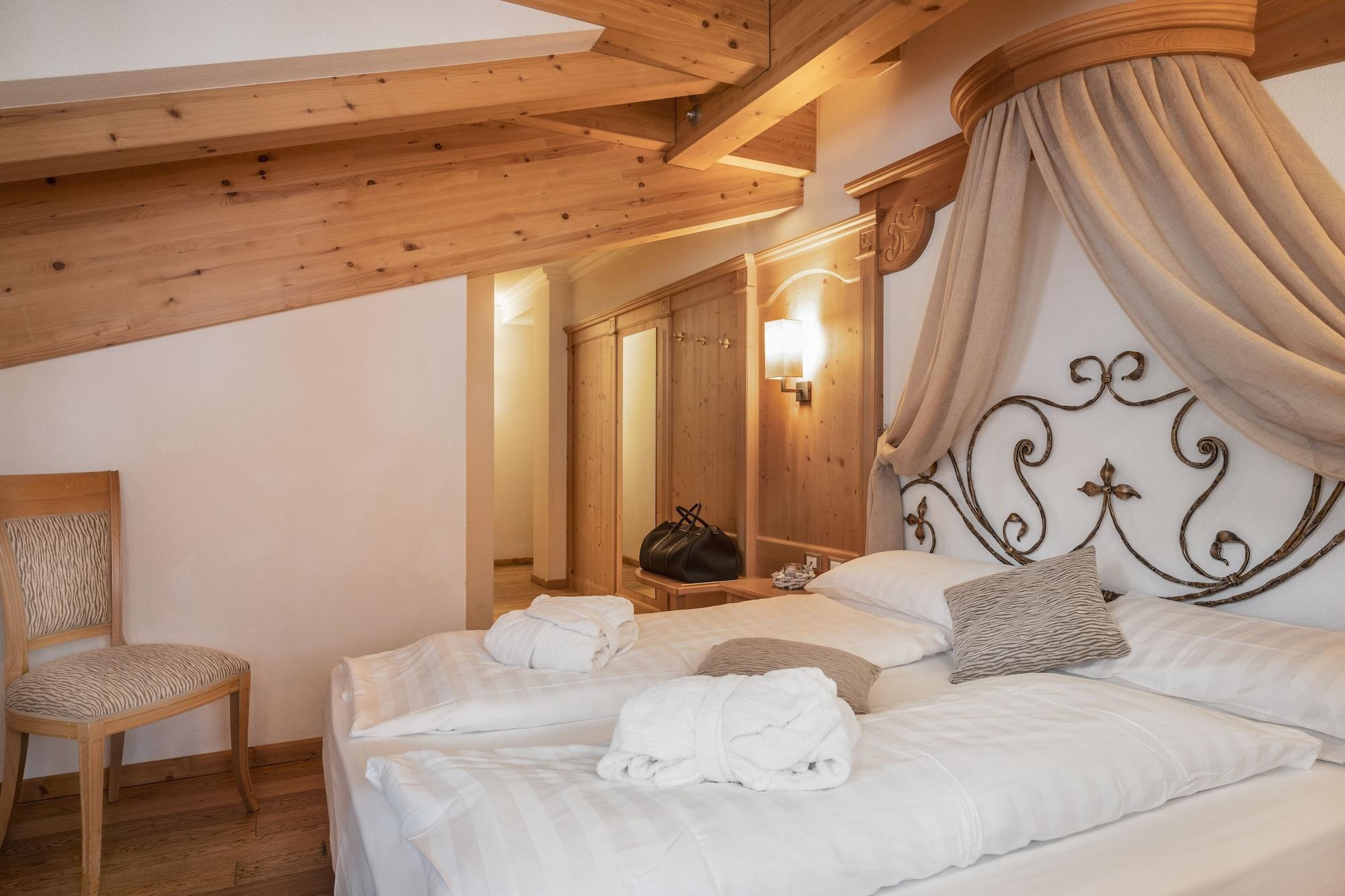 Sporthotel Romantic Plaza Madonna di Campiglio Exterior photo