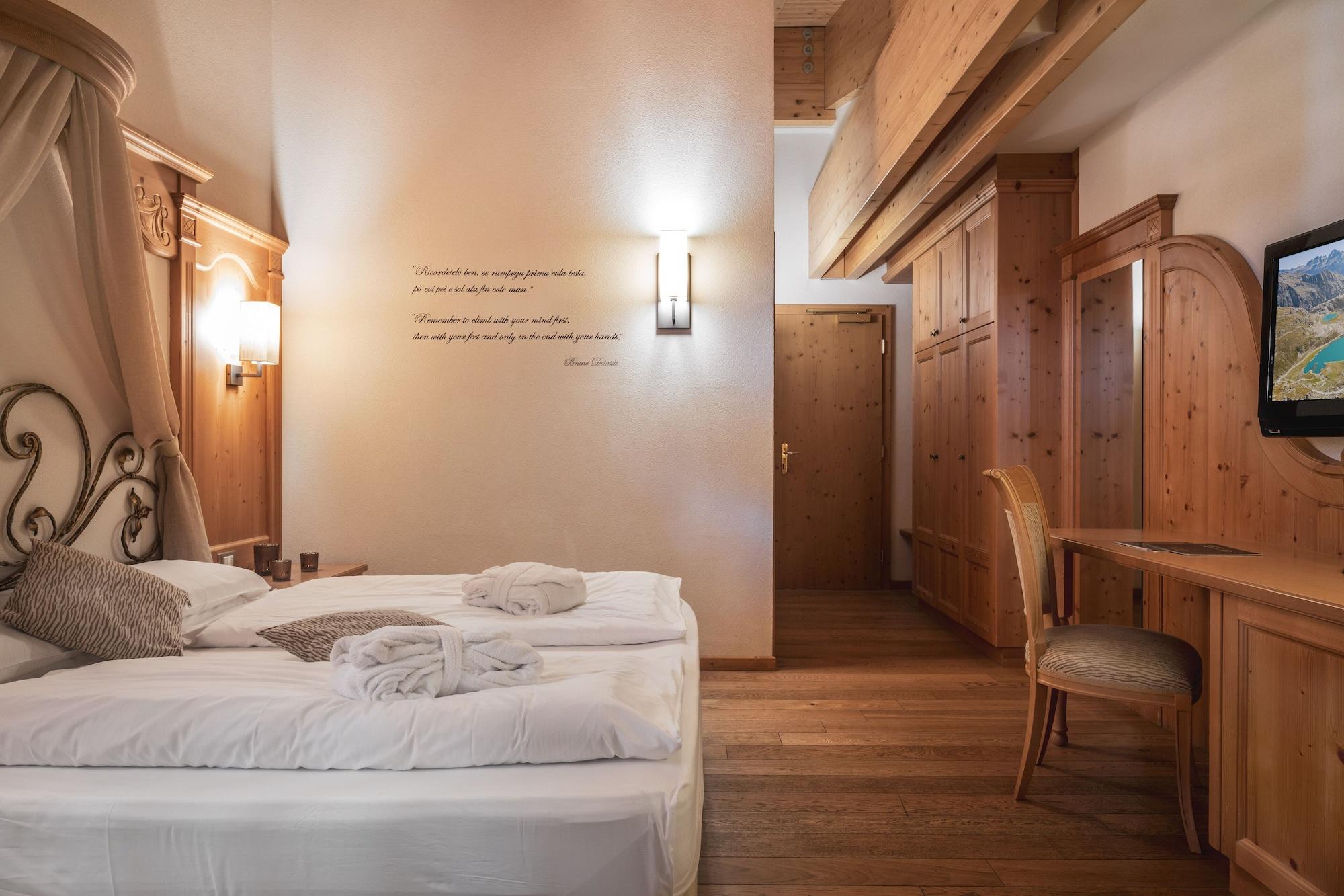 Sporthotel Romantic Plaza Madonna di Campiglio Exterior photo