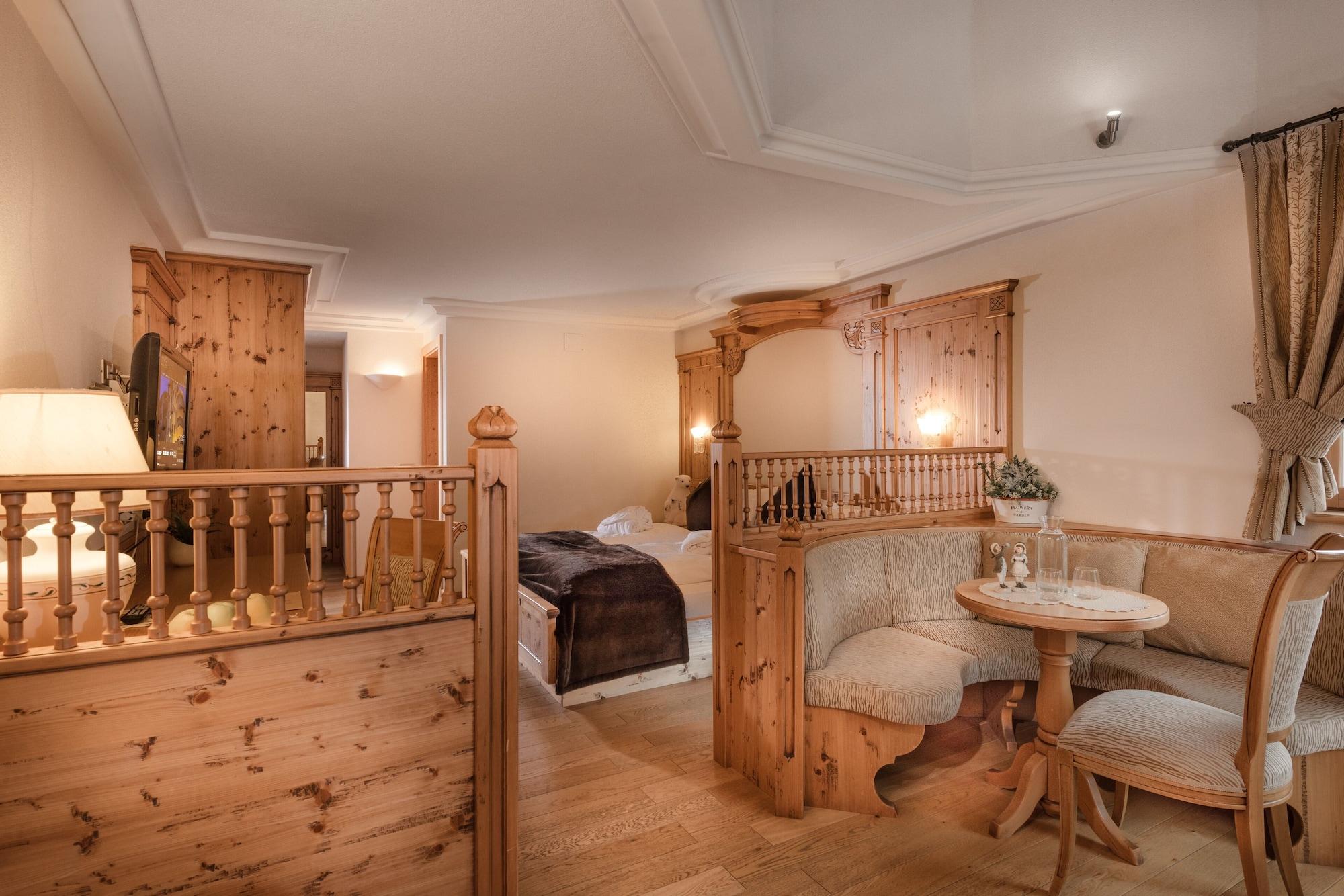 Sporthotel Romantic Plaza Madonna di Campiglio Exterior photo
