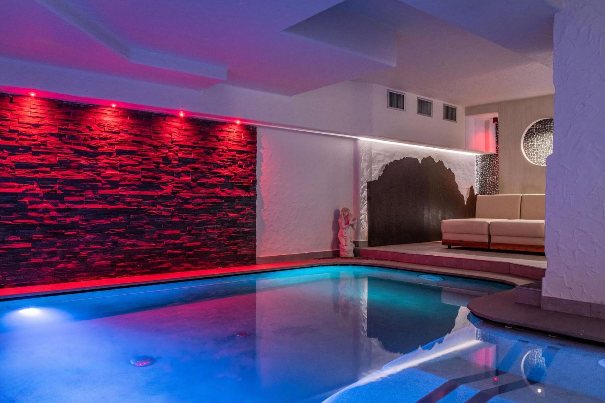Sporthotel Romantic Plaza Madonna di Campiglio Exterior photo