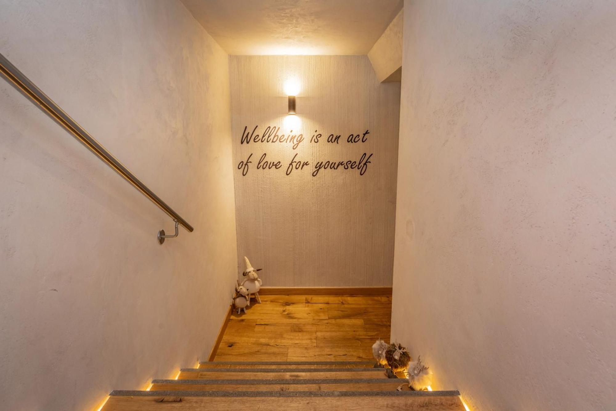 Sporthotel Romantic Plaza Madonna di Campiglio Exterior photo
