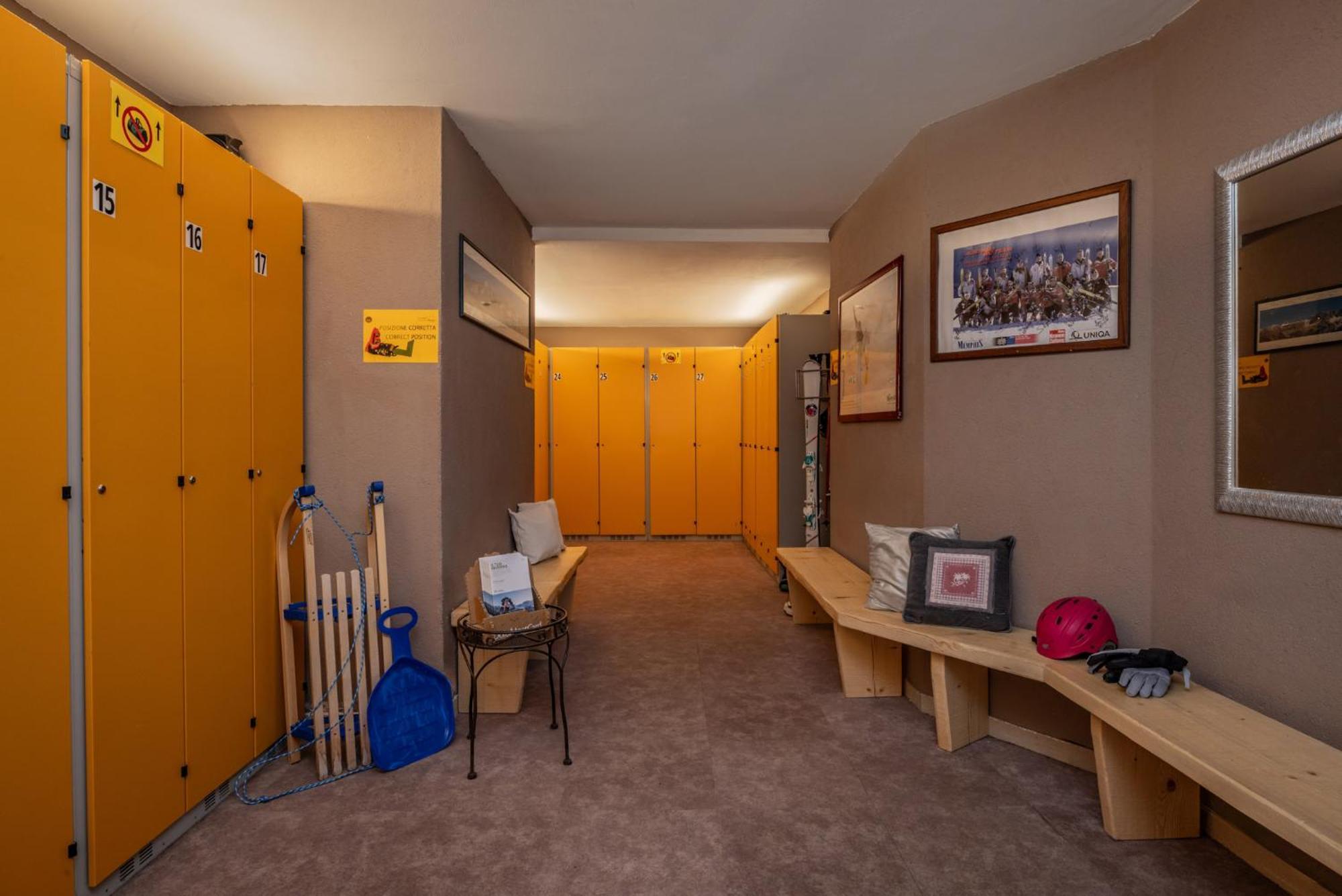 Sporthotel Romantic Plaza Madonna di Campiglio Exterior photo